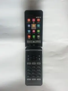 3390【中古美品・SIMフリー・povo可能】au4GガラホKYF31ブラック