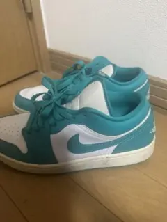 AJ1