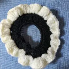 フリル付きシュシュ SnowMan　めめラウ色