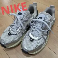 本日限定お値下げ　NIKE ナイキ W V2K RUN ウィメンズ V2K ラン