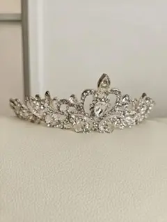 シルバークリスタルティアラ