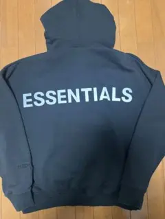 【明日まで値下げ】ESSENTIALS パーカー