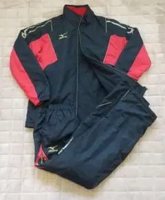 Item thumbnail for item 9827a338-e7a3-4eb2-8d26-b77292d7b64d