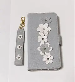 【中古】美品　iPhone13 手帳型ケース