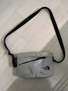 【美品】THE NORTH FACE ピレネーショルダーバッグS
