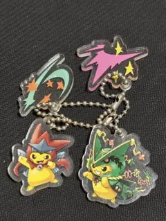 レックウザ＆ミュウツー メガポンチョを着たピカチュウ アクリル