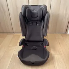 エールべべ　チャイルドシート