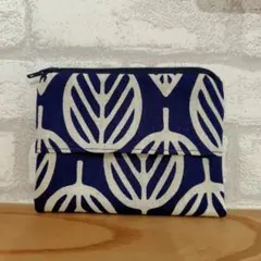 ★SALE★葉っぱ柄のティッシュポーチ ネイビー