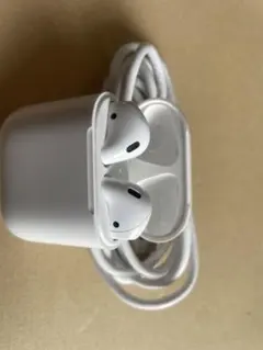 Apple AirPods 充電ケース付き 第二世代