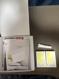 Fru:C エクラ ホワイトニングエッセンス 10包 Cファンデーション