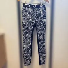 レギンス　GAP Fit 白黒