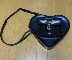 Dr. Martens ハート型 ショルダーバッグ ブラック