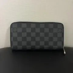 LOUIS VUITTON ダミエ グラフィット ジッピーウォレット