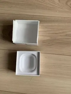 Airpods 4 空箱
