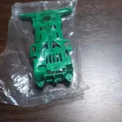 ミニ四駆 スーパー2シャーシのメタリックグリーン