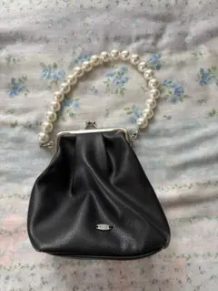 パールハンドル 黒 クラッチバッグ　who's who chico