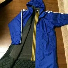 アディダスベンチコート 新品