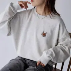 めがねキツネ胸刺繍スウェット