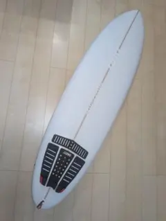 5'9 チリサーフボード チュロ2 超美品！ USED - メルカリ