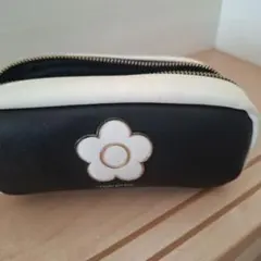 MARY QUANT マリークワント ポーチ ブラック ホワイト