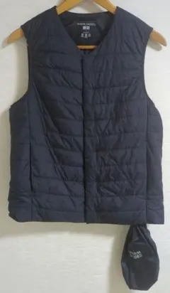 23日まで限定スタート価格　一度着用UNIQLO WARM PADDED　S　紺