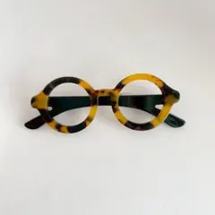 ラスト一点✨べっこう調メガネブローチ　眼鏡　眼鏡っ子　ギフト　かわいい　個性的のサムネイル