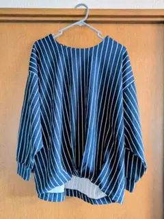 ストライプデザイン 長袖シャツ