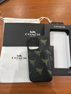 Coach 恐竜柄 ブラックレザー iPhoneケース　iPhone15プロ