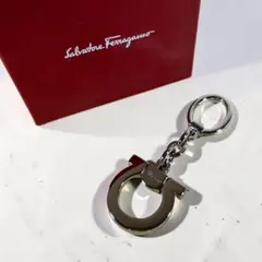 【美品】Salvatore Ferragamo フェラガモ　キーリングのサムネイル