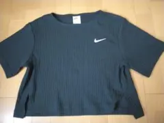 未使用Nike クロップドトップス 黒S
