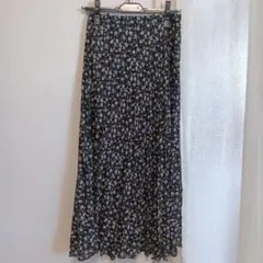 LOWRYSFARM花柄プリーツスカート 黒