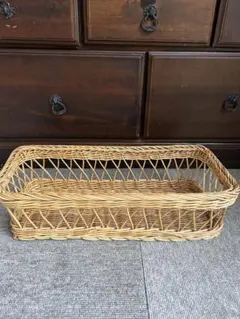 大き目バスケット。カウンター　　キッチンなどに。