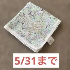 Hallmark 花柄 大判ハンカチ　 約56cm✖️56cmのサムネイル