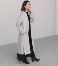 Bou Jeloud Vネックロングコートのサムネイル