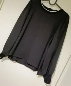 BEATRICE 黒 長袖 シャツのサムネイル