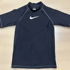 Nike 半袖ラッシュガード 150