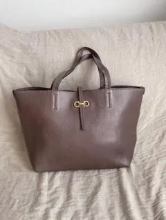Salvatore Ferragamo シボ革 レザー ガンチーニ トートバッグのサムネイル