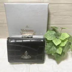 【新品未使用】ヴィヴィアンウエストウッド　三つ折り財布　ブラック