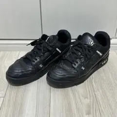 ルイヴィトン　トレイナー　スニーカー　黒　サイズ8 LOUIS VUITTONのサムネイル