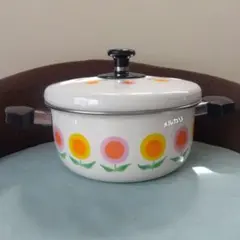 昭和レトロサンキ ホーロー鍋 23cm 小四ツ葉 - メルカリ