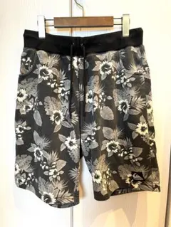 Quiksilver 黒 ボタニカル柄 スウェット ショートパンツ L