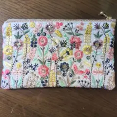 インド刺繍　ポーチ