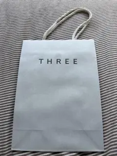 THREE ショップ袋 中型 ホワイトのサムネイル
