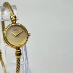 新同品 グッチ GUCCI 1600 シェル バングルウォッチ 腕時計 H929 