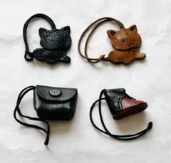 イビザ　レザー チャームのサムネイル