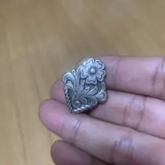 花柄型　コンチョ　ネジ式　革リング付き