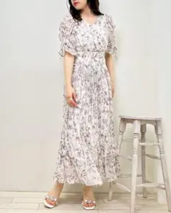 INGNI 花柄 Vネック プリーツ ワンピース