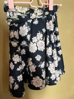 イング　花柄スカート　M ネイビー　裏地付き　総柄可愛い　バックウエストゴム付き