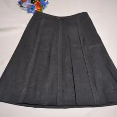 【美品】ダークグレー ウール混紡 プリーツスカート 日本製 サイズ38