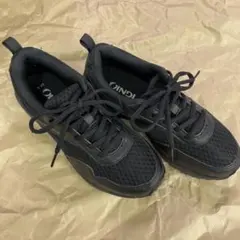 IGNIO ブラック スニーカー 24.0cm